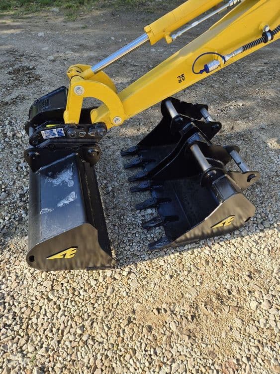 Minipelle komatsu pc16